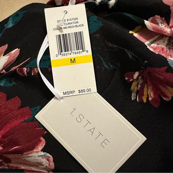 1.state black floral bell sleeve v neck top size M - Picture 7 of 8